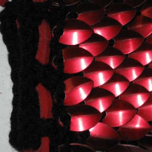 Scalemail Armor Dice Bag in knitted Dragonhide Dark Fire image 4