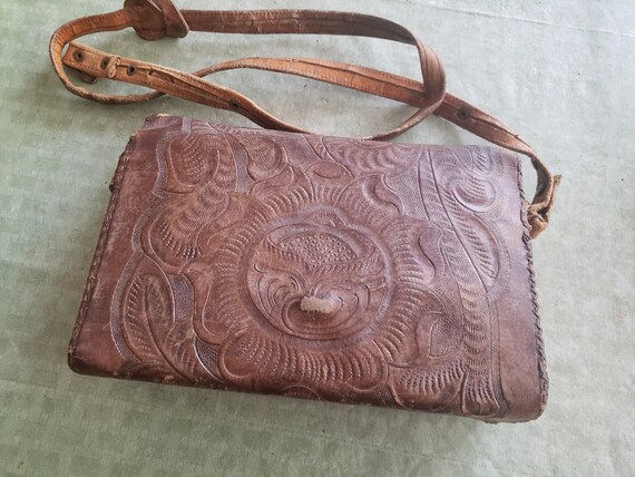 VINTAGE TOOLED PURSE - image 2