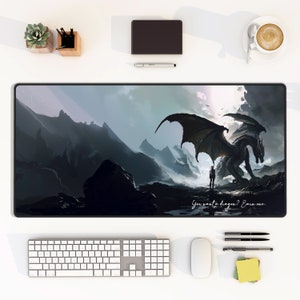 Vierte Flügel Drachen Schreibtischmatte, Violet Sorrengail Tairn Dragon Schreibtischmatte XL Gaming Art Pad Bücherwurm Geschenk Eisen Flamme Mauspad Basgiath Schreibtischunterlage