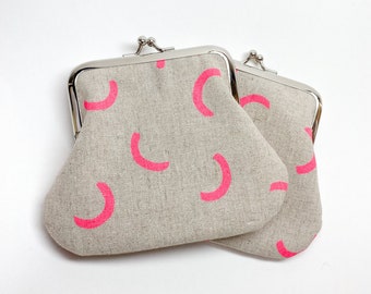 Kisslock Coin Purse - Pink Curves