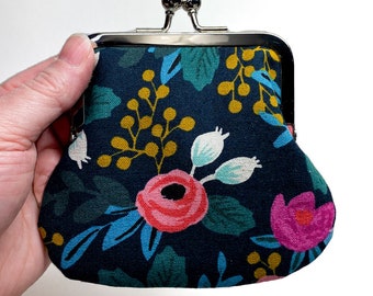 Kisslock Coin Purse - Rosa Floral Navy