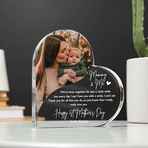 Feliz primer día de la madre - Placa acrílica personalizada - Regalo para mamá primeriza - Regalo para el Día de la Madre 2025 - Regalo para el primer día de la madre 2025