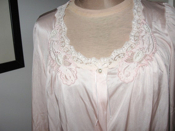 Vintage Night Gown Robe Pink Small by Lorriane - image 2