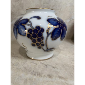 Okura Japanese Vase - Etsy