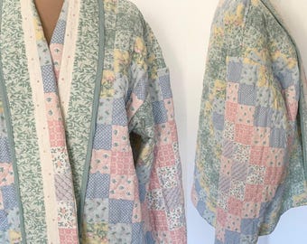 Vintage-Inspired Quilted Shawl Collar Jacket *2X/Plus* Pastel Floral Short Cottagecore Robe Bed Jacket