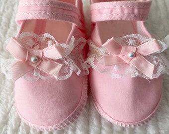 Vintage Boxed Crib Shoes *Newborn* MOTHERCARE Pink Baby Girl's Ruffled Booties