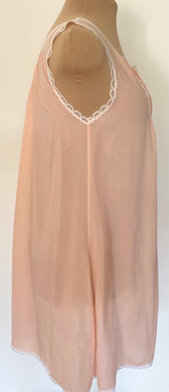 Vintage 60s Babydoll Nightgown *Medium/Large* Pea… - image 3