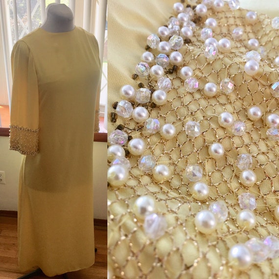 Vintage 60s RAPPI *Size 10* Pearl Beaded Embellish