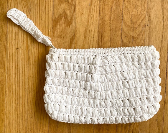 Vintage 60s White Raffia Clutch TIANJIN Woven Str… - image 1