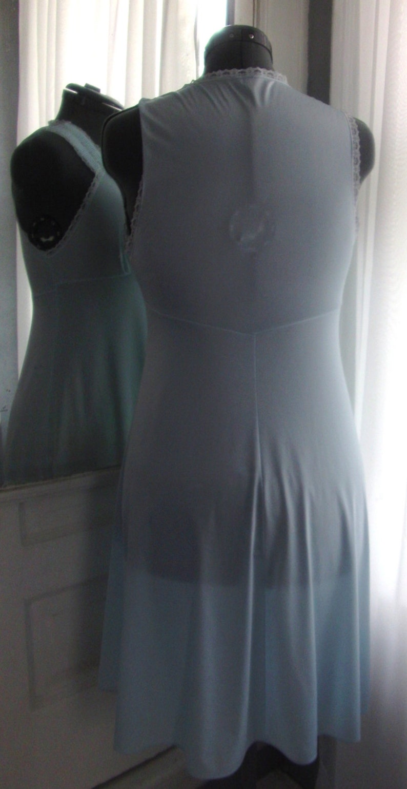 Vintage VAL MODE *Size MB34* Baby Blue Nylon Lace Shirred Dress Slip