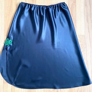 Vintage 70s LUCIE ANN Silky Bias Half Slip *Medium* Black Liquid Satin Side Split Slip