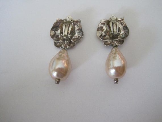 Vintage Silver Cartouche and Faux Pearl Clip Earr… - image 4