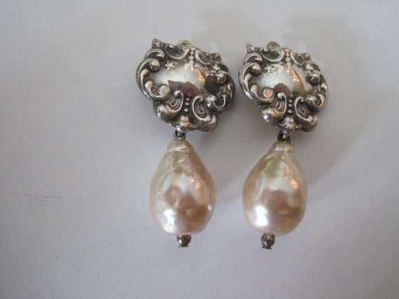 Vintage Silver Cartouche and Faux Pearl Clip Earr… - image 3