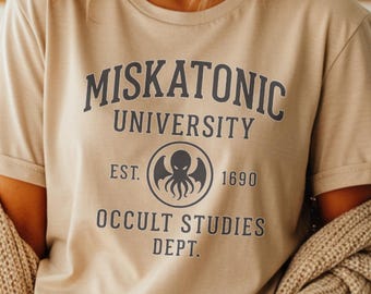 Miskatonic University T-Shirt: Lovecraftian Horror, Cthulhu Mythos