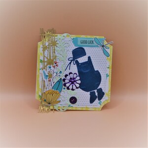 Carte d'anniversaire faite à la main pour garçon avec embellissements bleus et blancs – Étiquette cadeau parfaite avec découpes et cristaux