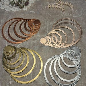 Ensemble de 32 anneaux élégants, cercles, brillants, découpes, découpes, scrapbooking, journaling, fabrication de cartes, cadres