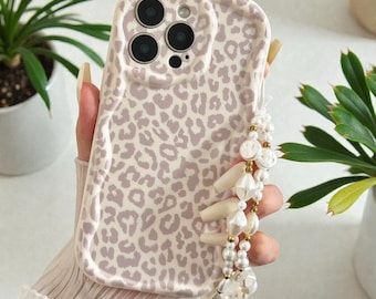 Leopard Print Phone Case with Pearl Beaded Strap Chic Protective Aesthetic Phone Cover for iPhone 17 16 15 14 13 12 11 Pro Max