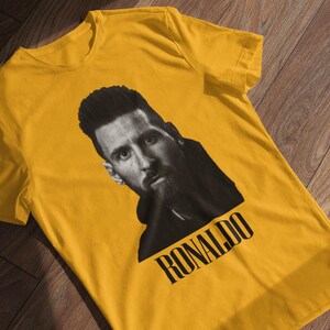 Camiseta divertida de meme de fútbol: cara de Messi, nombre de Ronaldo - Regalo para fanáticos del fútbol Gold