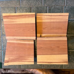 Red Cedar Holzblöcke: Live Edge Crafting Material - 4 Stück Lot