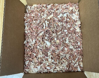Natural Aromatic Cedar Chips - 1.5 lbs. - Pest Repellent - Eco-Friendly Crafting Supply