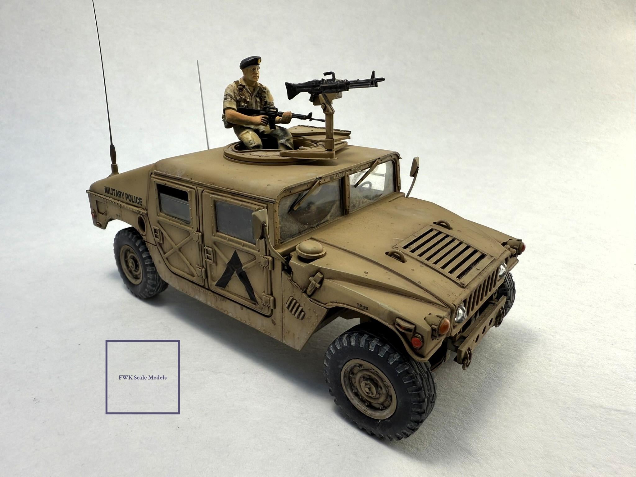 WWII Carro Armato Building Blocks Mattoni Tiger 131 Churchill Carro Armato MK I Scena Di Arma Milare Modello di Montaggio Scrivania Decorazione Giocattolo Regali