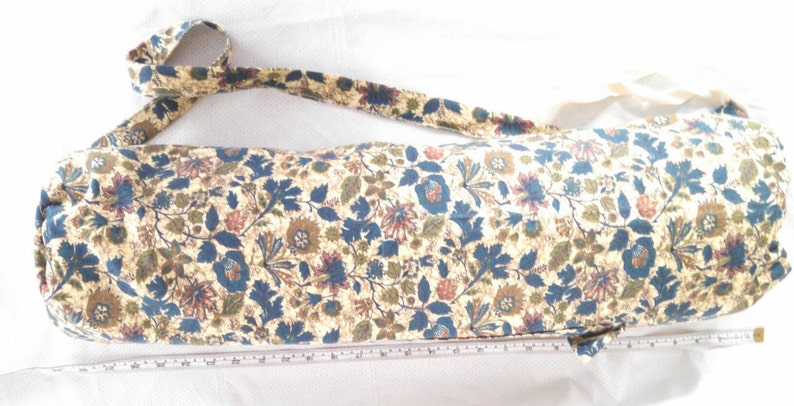 Yoga mat carrier made from vintage fabric from the 50s