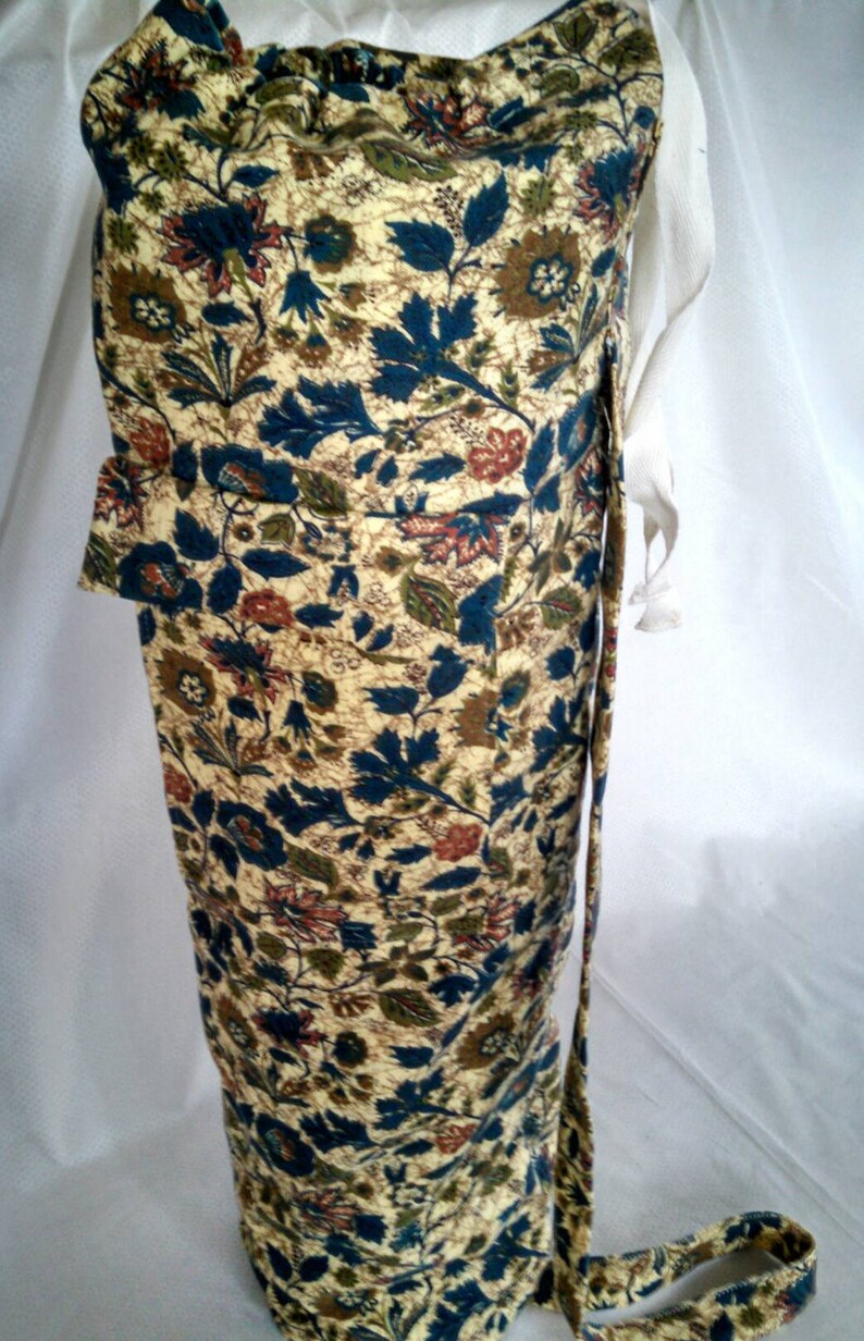 Yoga mat carrier made from vintage fabric from the 50s