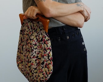Vintage 40s Silk Floral Handbag/ 1940s Sewing Bag with Plastic Handle