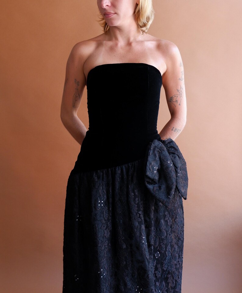 Vintage 80s Black Velvet and Lace Strapless Party Dress With ...
