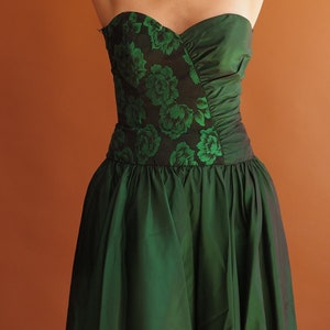 A-Line/Princess Strapless Taffeta Prom Dresses Vintage 80s Iridescent Dress Sleeveless Floor-Length 3D Flower