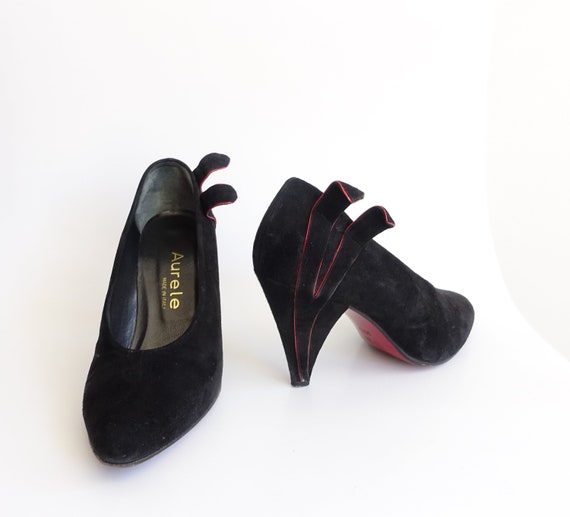 Vintage 80s Black Suede Winged Pumps with Red Pip… - image 1