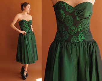 Vintage 80s Iridescent Green Strapless Party Dress/ 1980s Tafetta Sweetheart Prom Dress/ Size Small Medium 27