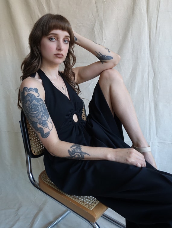 Vintage 70s Keyhole Black Halter Dress/ 1970s Cut