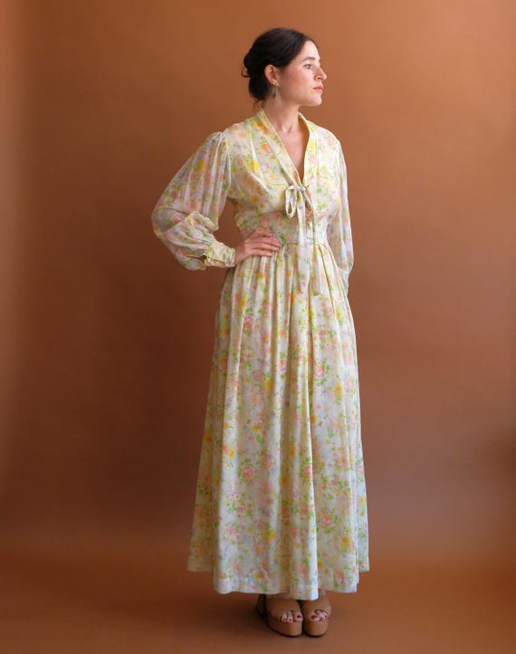 Vintage 60s 70s Floral Dressing Gown/ 1960s Balloon Sleeve Cotton Voile Maxi Dress/ Size Small - Etsy Vintage 60s 70s Floral Dressing Gown/ 1960s Balloon Sleeve Cotton Voile Maxi Dress/ Size Small - Etsy
