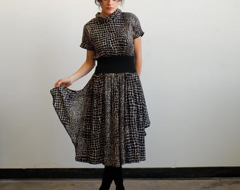 Vintage 80s Black and Cream Rayon Dress/ Size Medium