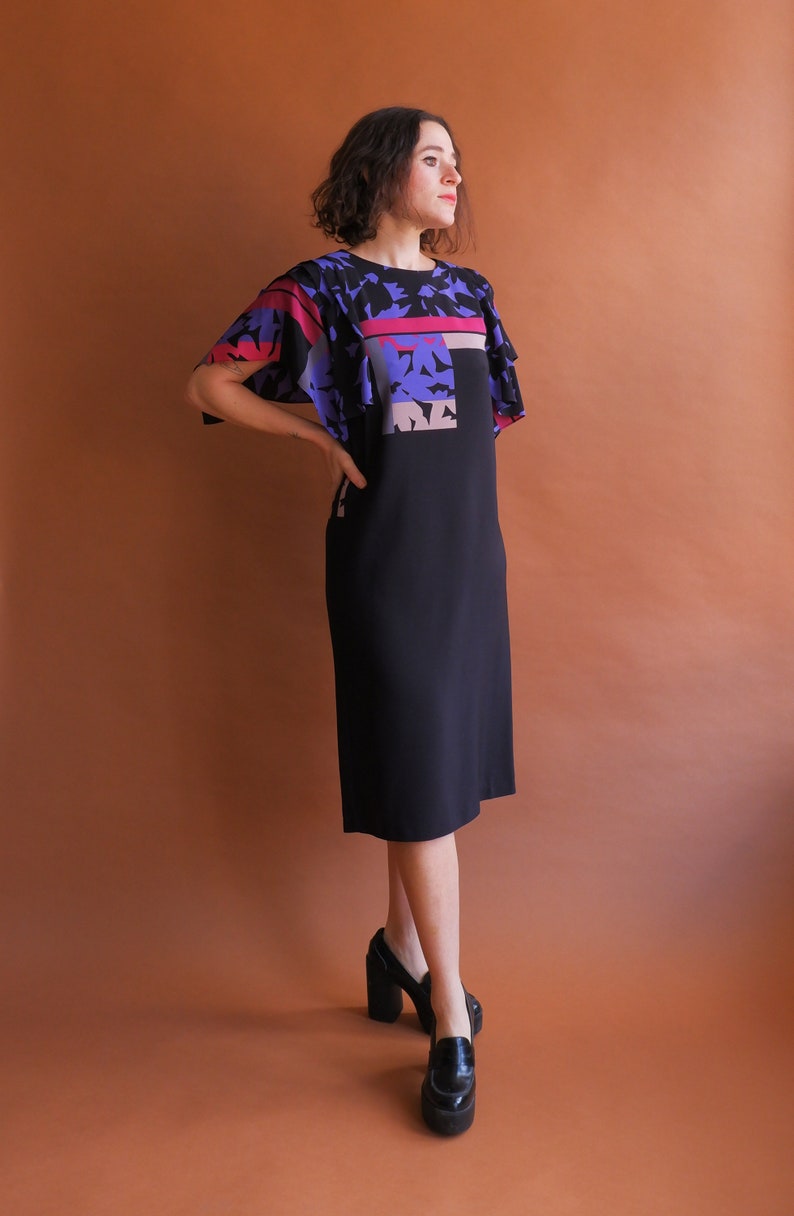 Vintage 80s Rayon Flutter Sleeve Shift Dress/ Size Small image 3