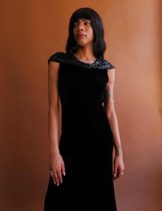 Vintage 30s Black Velvet and Sequin Bias Cut Gown… - image 8