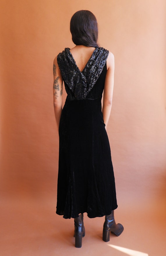 Vintage 30s Black Velvet and Sequin Bias Cut Gown… - image 6