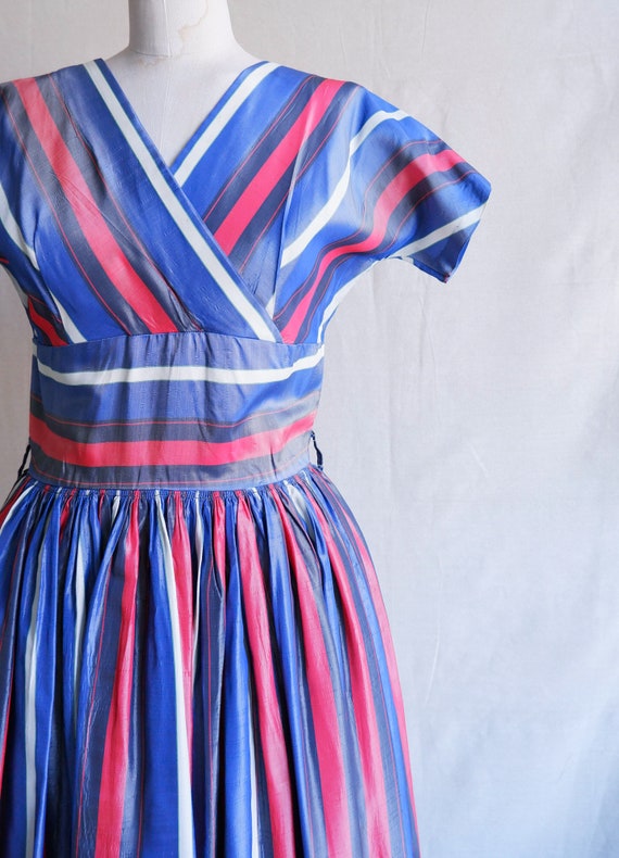 Vintage 50s Striped Iridescent Taffeta Gown/ 1950… - image 6