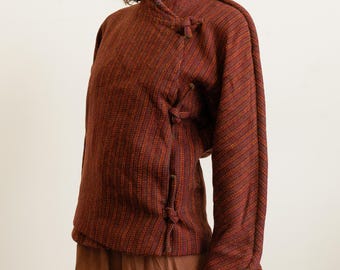 Abrigo de lana Krizia vintage de los años 70 y 80 con escote cruzado y lazos laterales / Talla pequeña