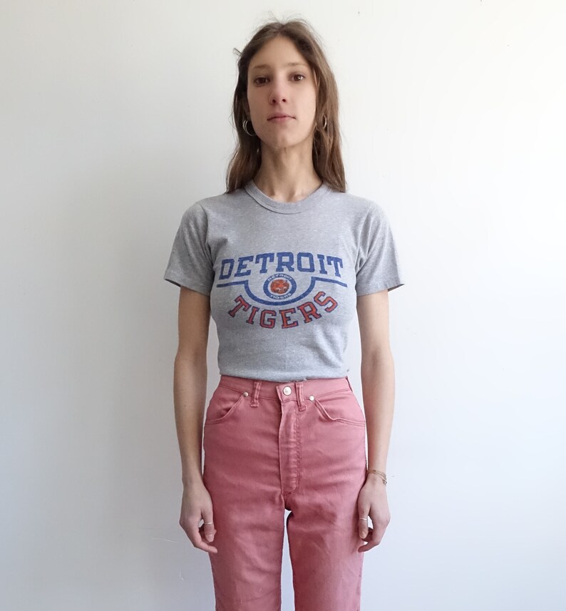 detroit tigers female shirts