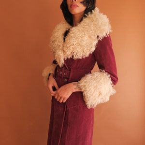 Vintage 70s Mongolian Lamb Fur Trim Coat/ 1970s Penny Lane Belted Jacket/ Size Medium image 2