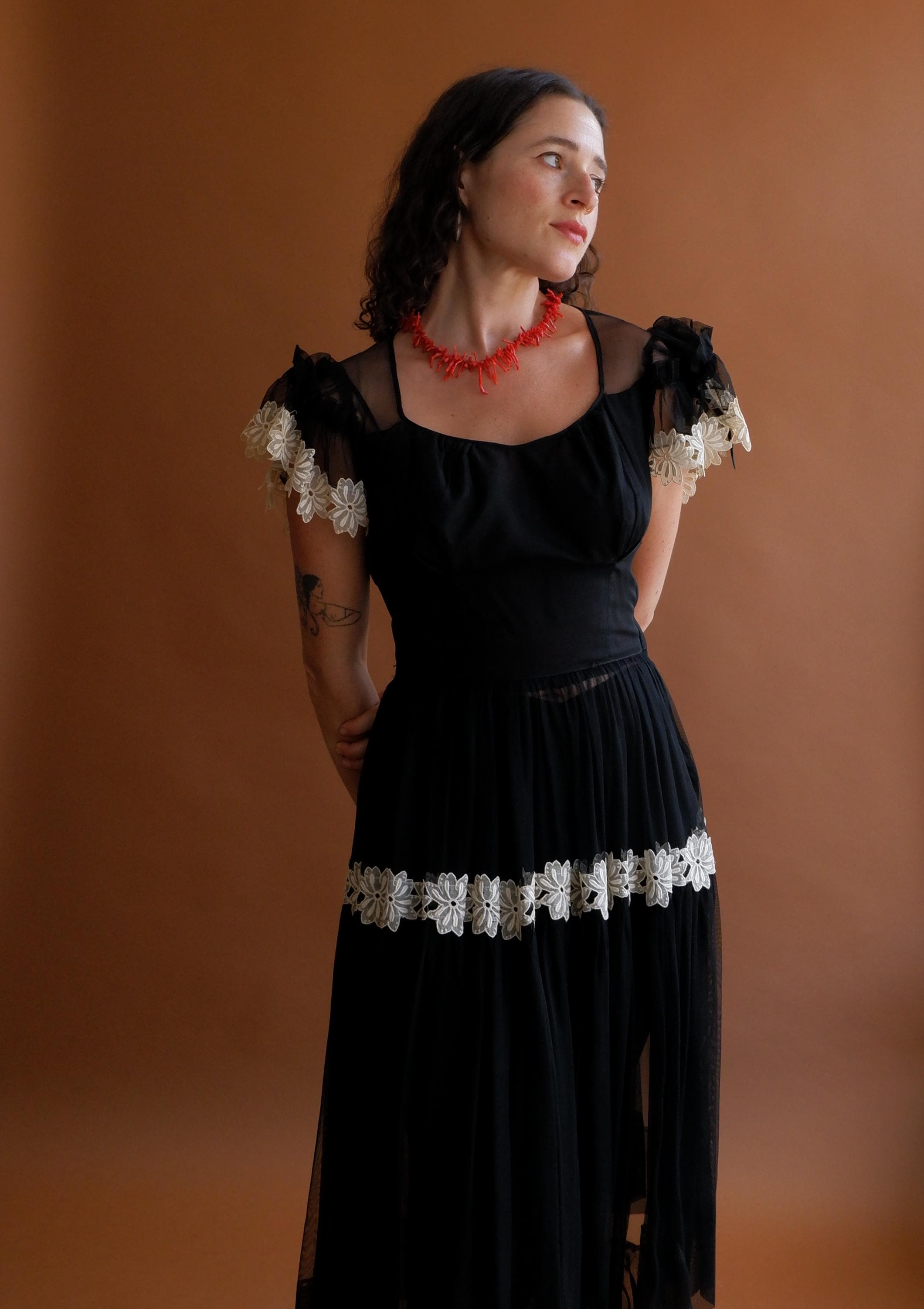 black dress with daisies Daisy Vintage Do not wring HIGHLIGHTS:NEW SUFI | A-line wedding Color:Black/White Tweed Jacquard