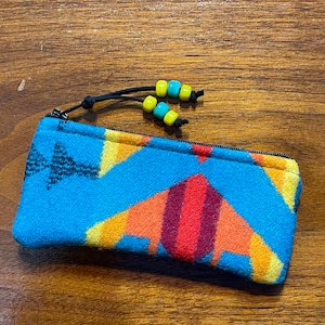 Custodia per assorbenti/lettori in lana - Custodia con cerniera Tessuto turchese sudoccidentale artigianale Pendleton Woollen Mill