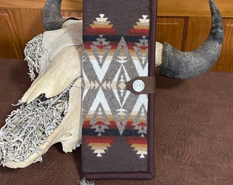 Soporte para plumas / Estuche para plumas Lana Pacific Crest Geométrico Tribal Hecho a mano Tela Pendleton Woolen Mill