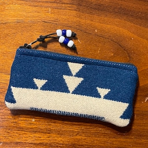 Tampone di lana / Custodia per lettori - Custodia con cerniera Tessuto artigianale Blue Rock Point Pendleton Woolen Mill