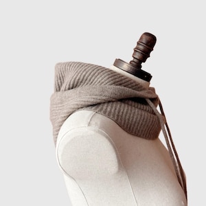 Cashmere Hooded Scarf | 100% Pure Cashmere neck wrap | Fleur d&#39;Eve by Econica