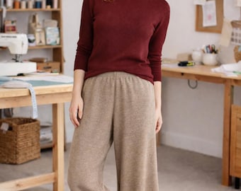 Pantaloni da salotto a gamba larga in lana merino: maglieria a vita alta