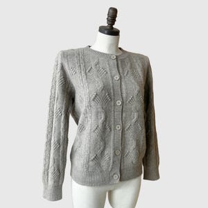 Cardigan torsadé en laine mérinos | cardigan en laine naturelle de style vintage | Tricots pour femmes