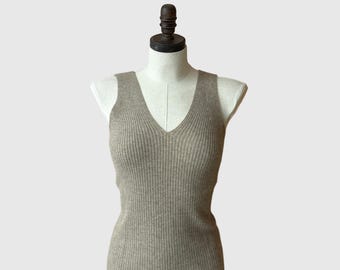 Natural Cashmere Camisole Top | 4 Colors | Women’s Cashmere knitwear | Fleur d'Eve by Econica